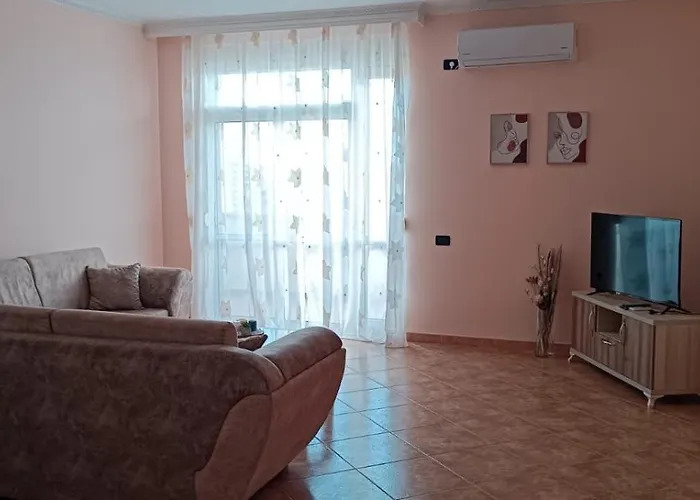 公寓 Celaj Family *