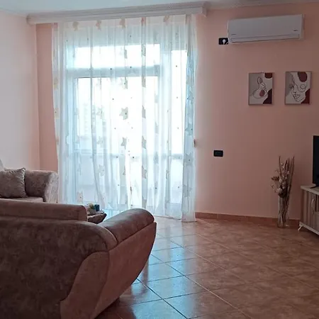 Апартаменты Celaj Family *